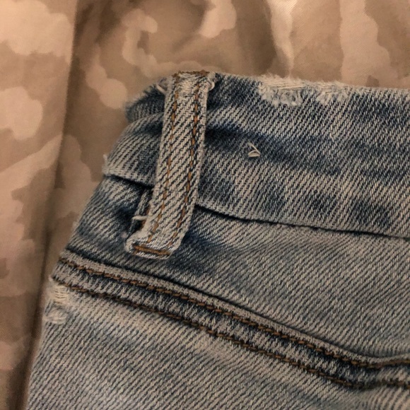 Curvy A&E mom jeans - Picture 3 of 8